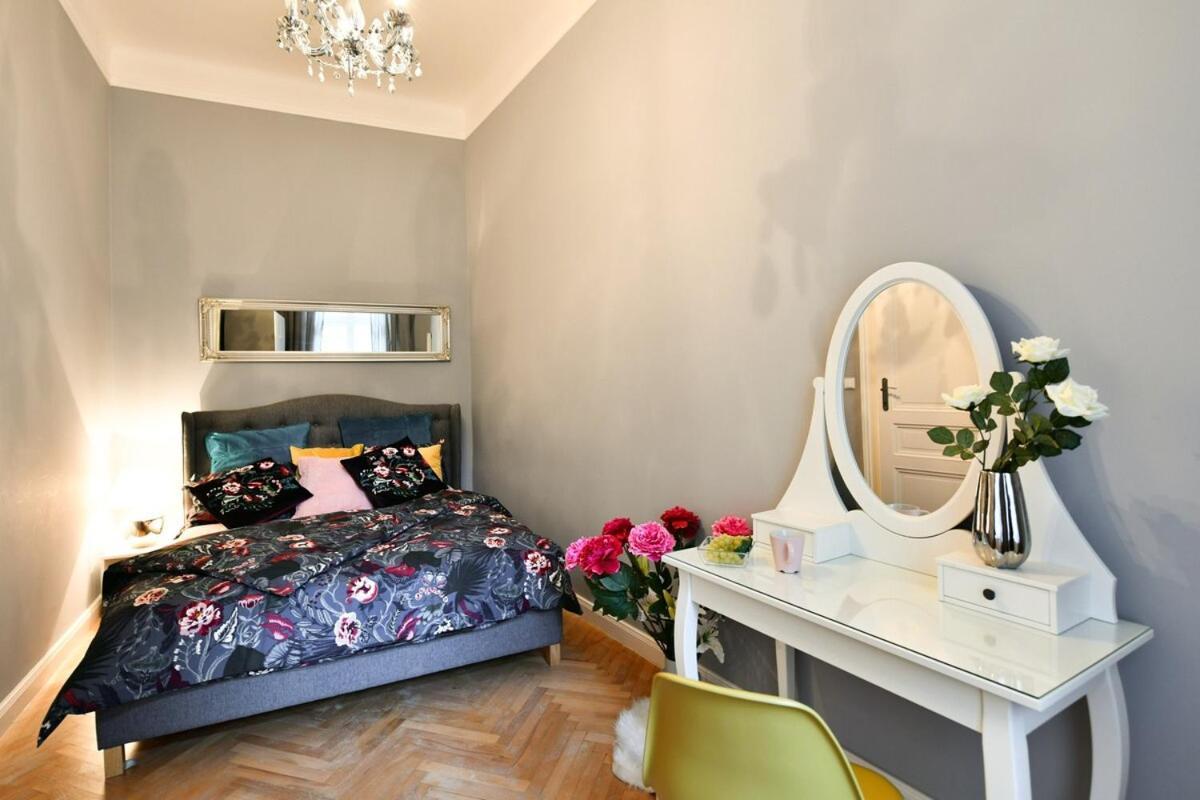 Cityscape Wenceslas Square Apartment Praga Exterior foto