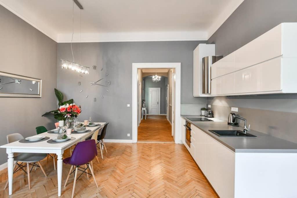 Cityscape Wenceslas Square Apartment Praga Exterior foto